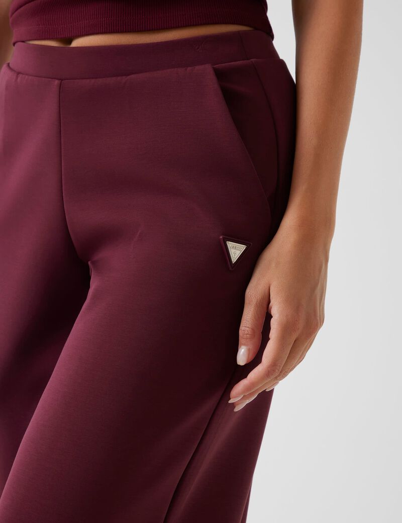 بنطال واسع الساق متوسط ​​الارتفاع