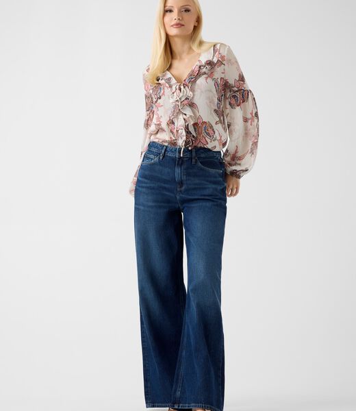 Ruffled top