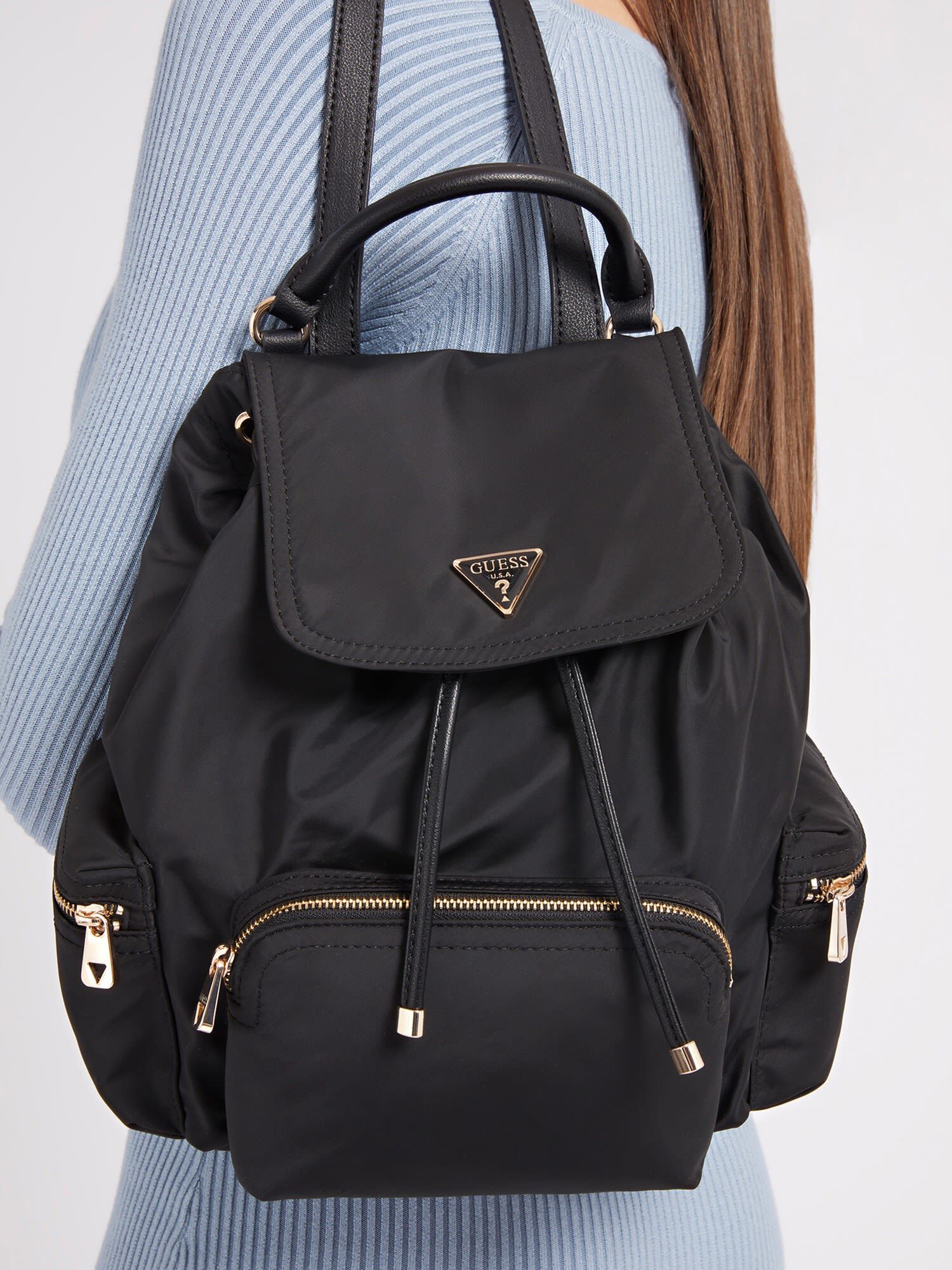 Guess backpack best sale new collection