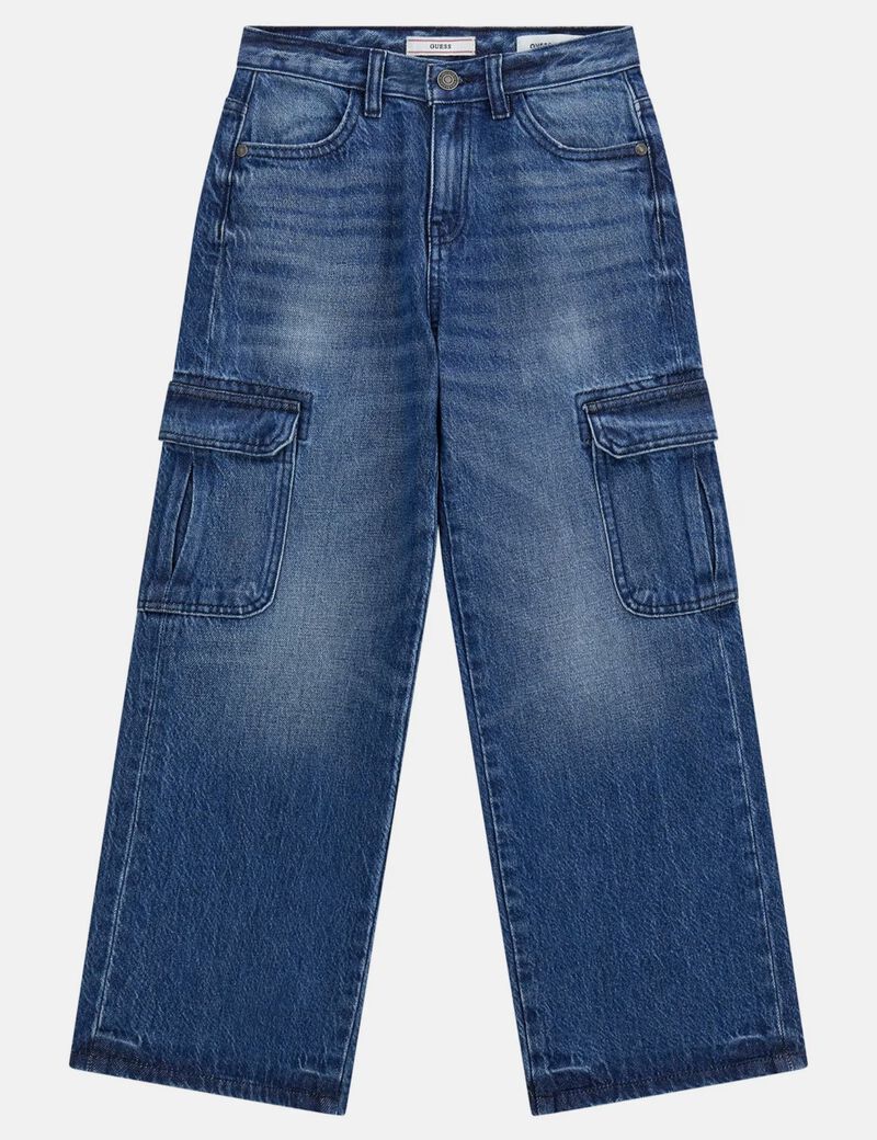 بنطال كارجو كبير الحجم ذو تصميم صلب