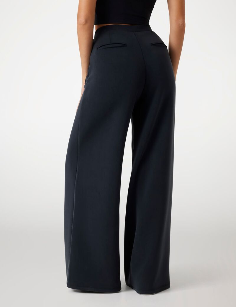 Wide-leg pants
