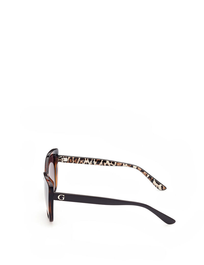 نظارة شمسية بعدسات مربعة