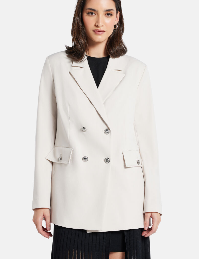 سترة مزدوجة الصدر مصممة