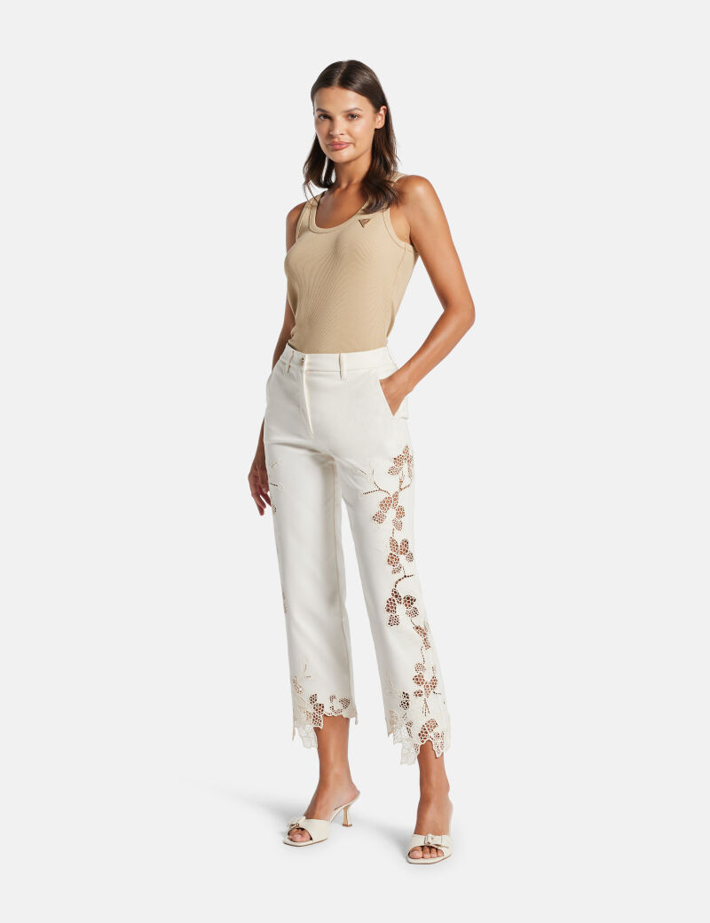 قميص بدون أكمام محبوك