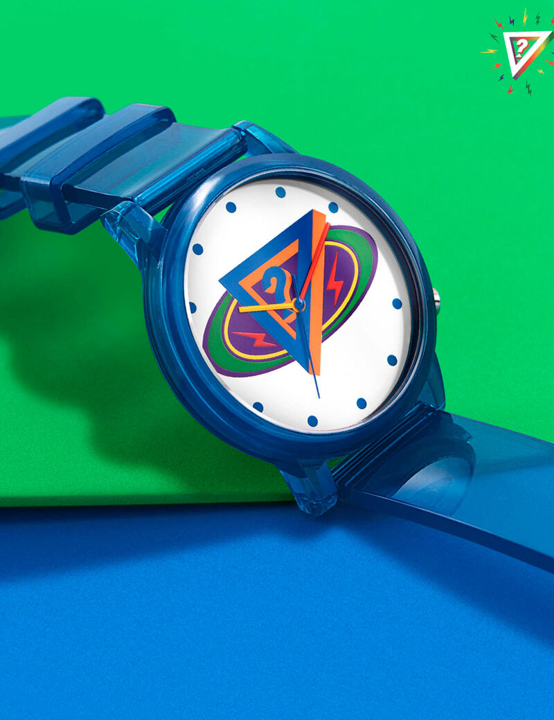 ساعة يد باللونين الأزرق والأبيض للأطفال