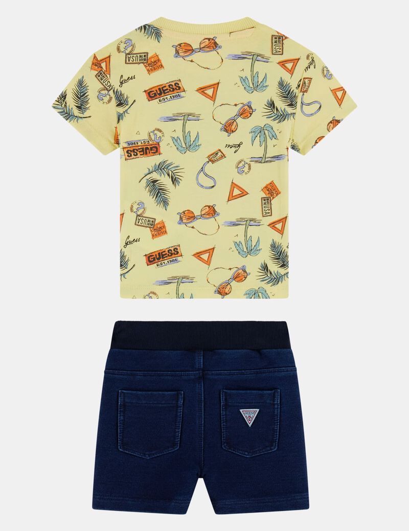 طقم تي شيرت وبنطلون جينز