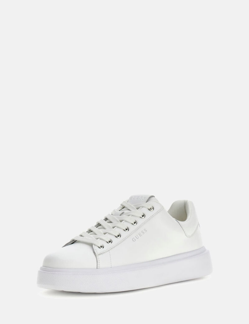 Pravi sneakers