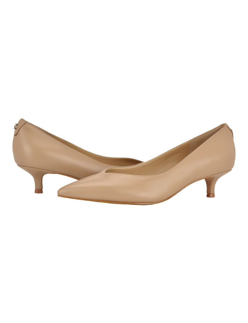 guess casen pumps