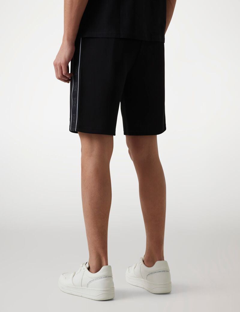 Side logo shorts