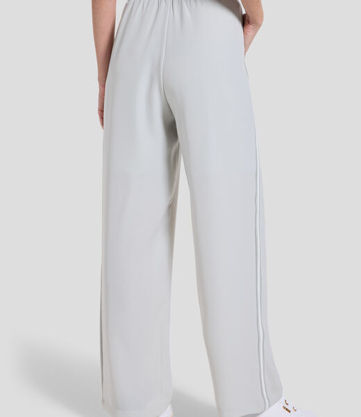 Wide leg sweatpants