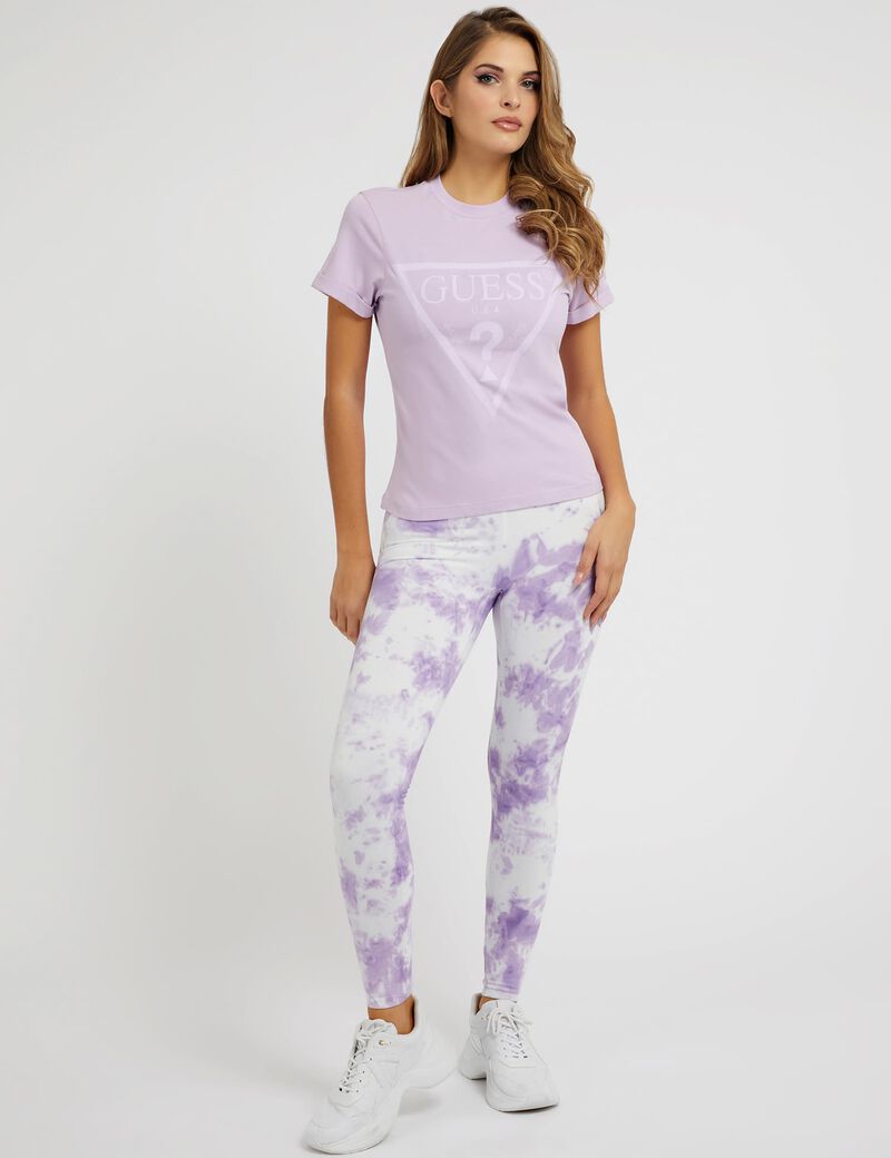 تيشيرت بشعار من الأمام