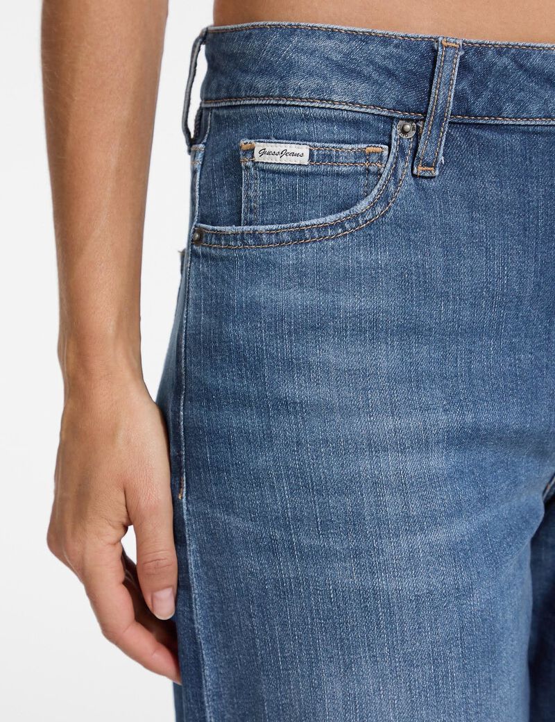 جينز بوي فريند