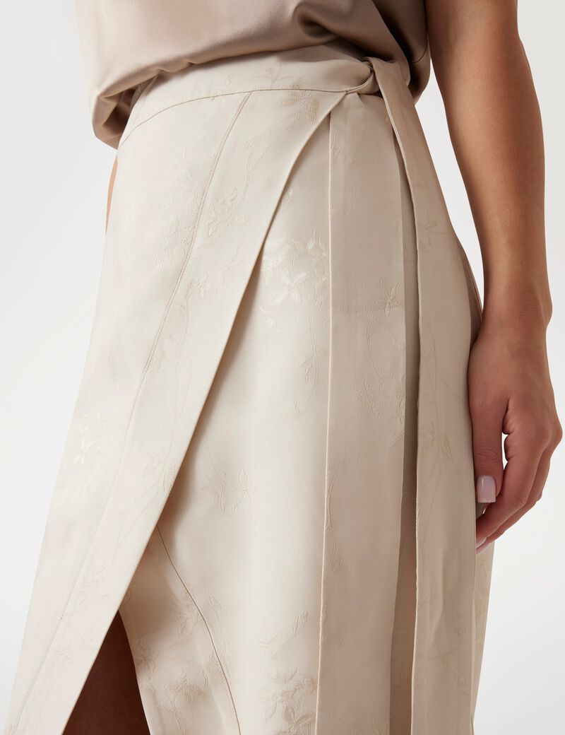 تنورة مارسيانو ميدي ملفوفة من الجاكار