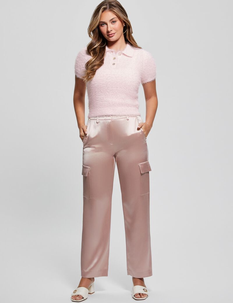 قميص بولو من خيوط غامضة