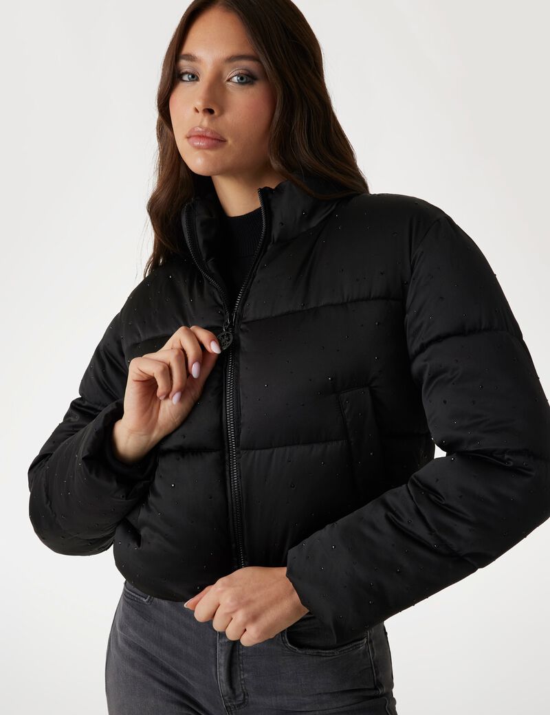 جاكيت منتفخ مرصعة بأحجار الراين