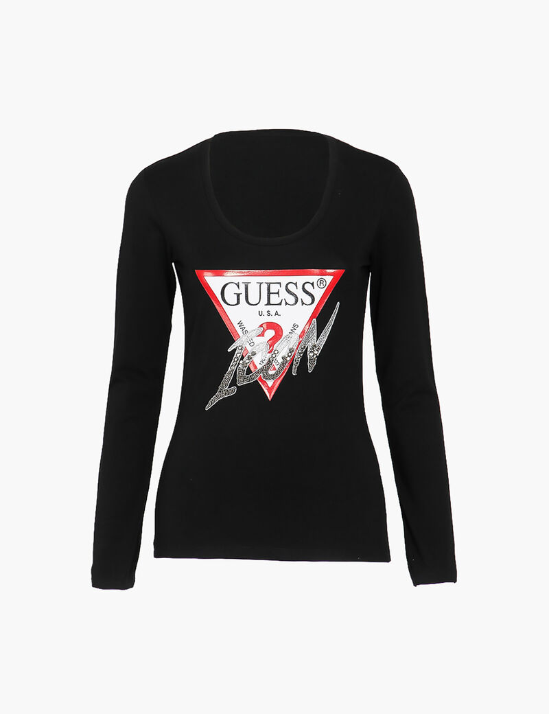 تي شيرت بأكمام طويلة وياقة دائرية