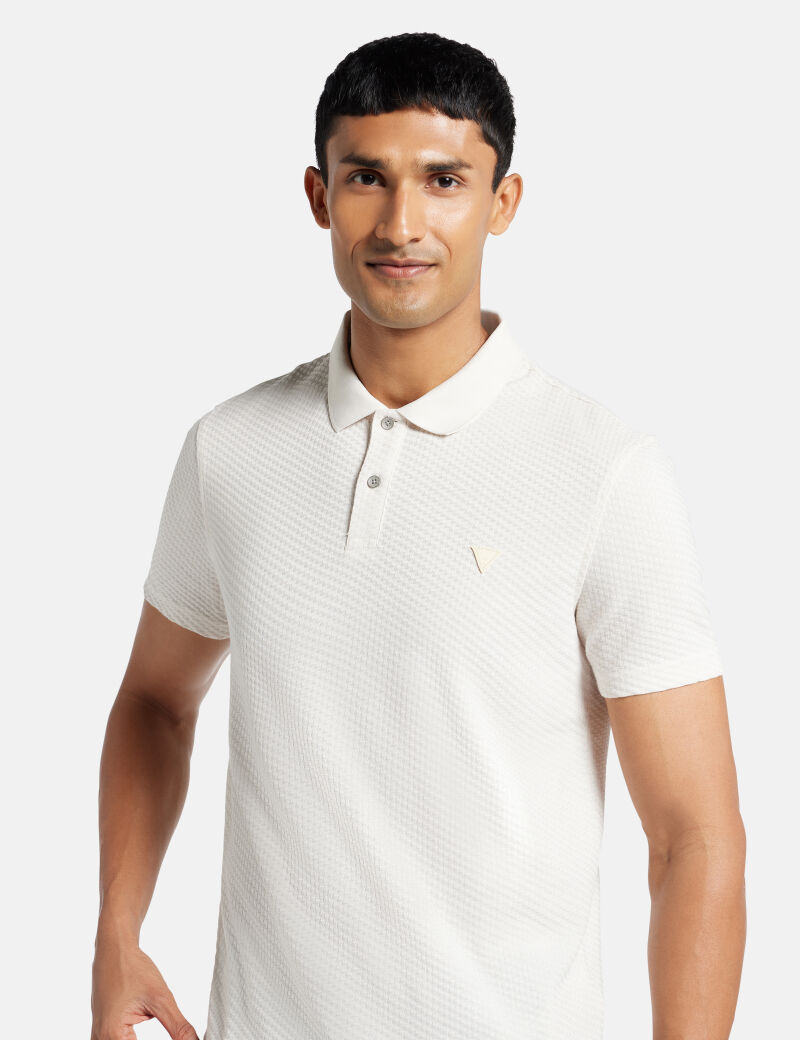 Small triangle polo