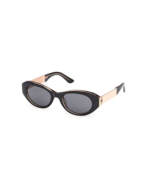 Oval plastic sunglasses