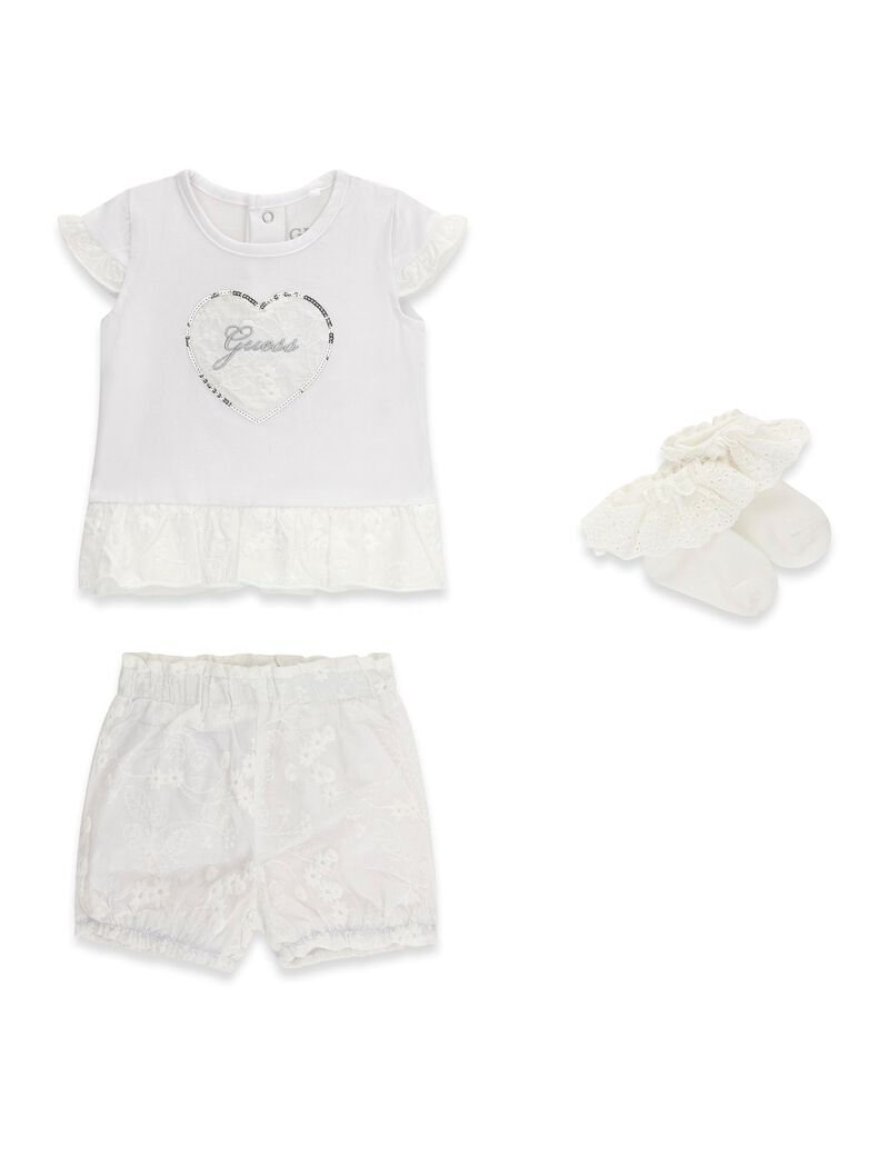 guess set ss t shirt shorts socks