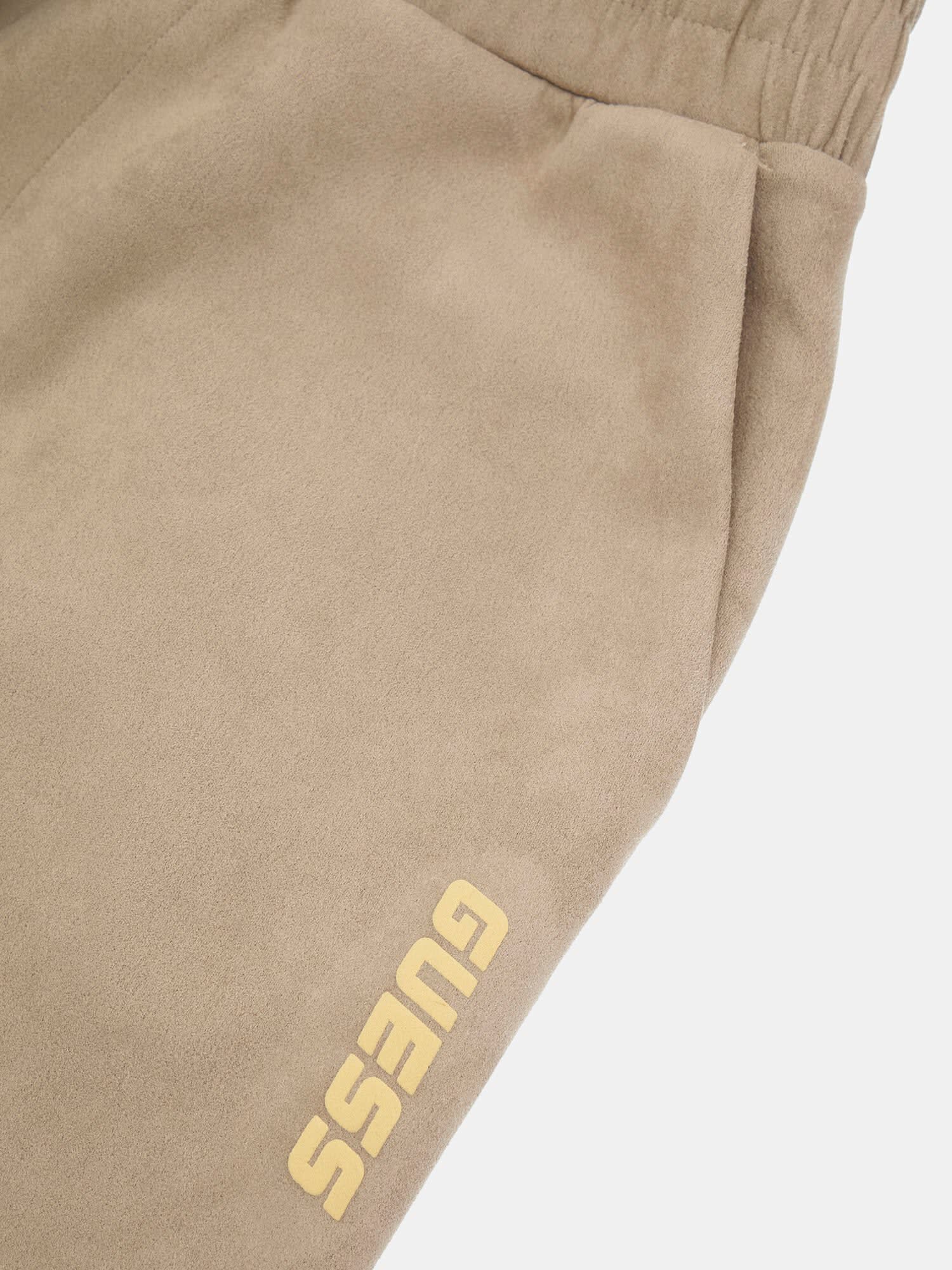 Guess cloth 2025