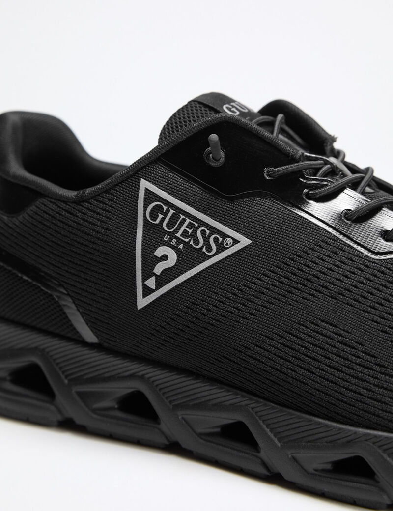 guess ease logo running shoes
