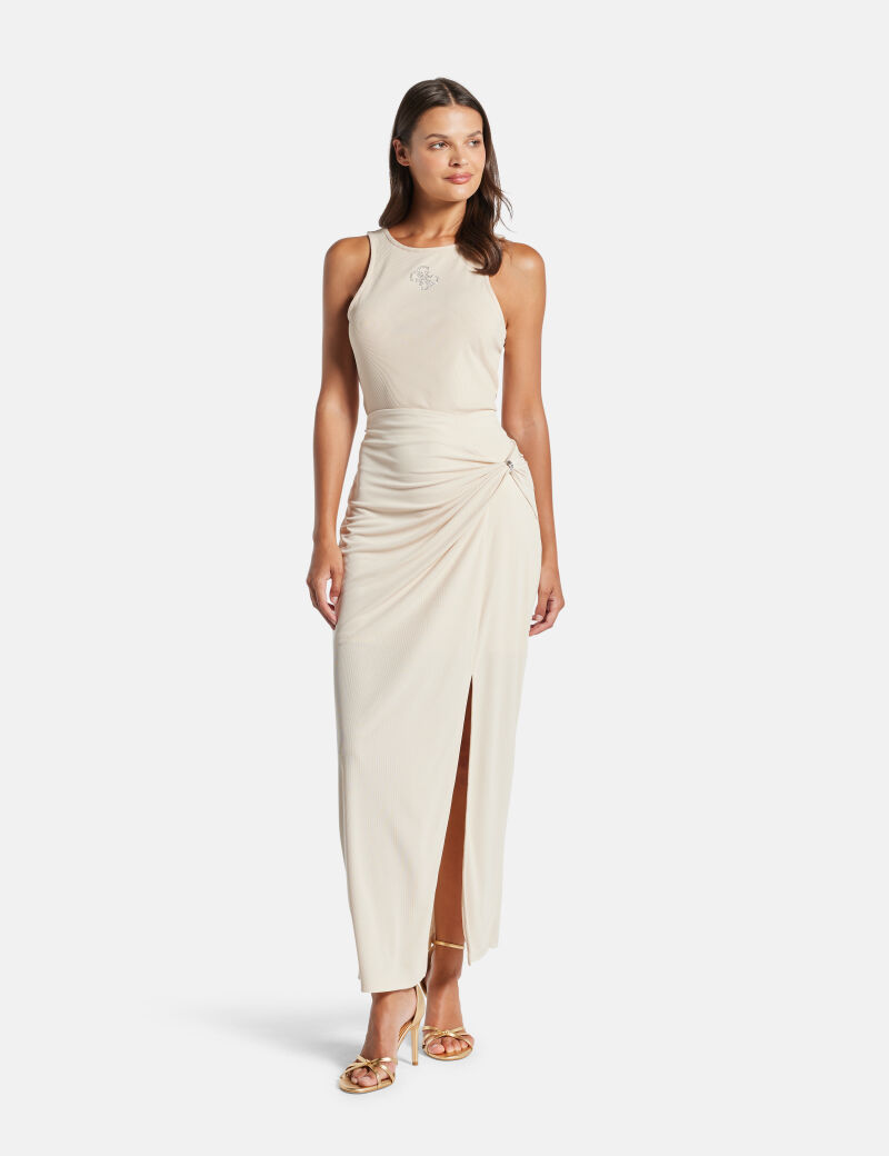 قميص بدون أكمام بشعار 4G