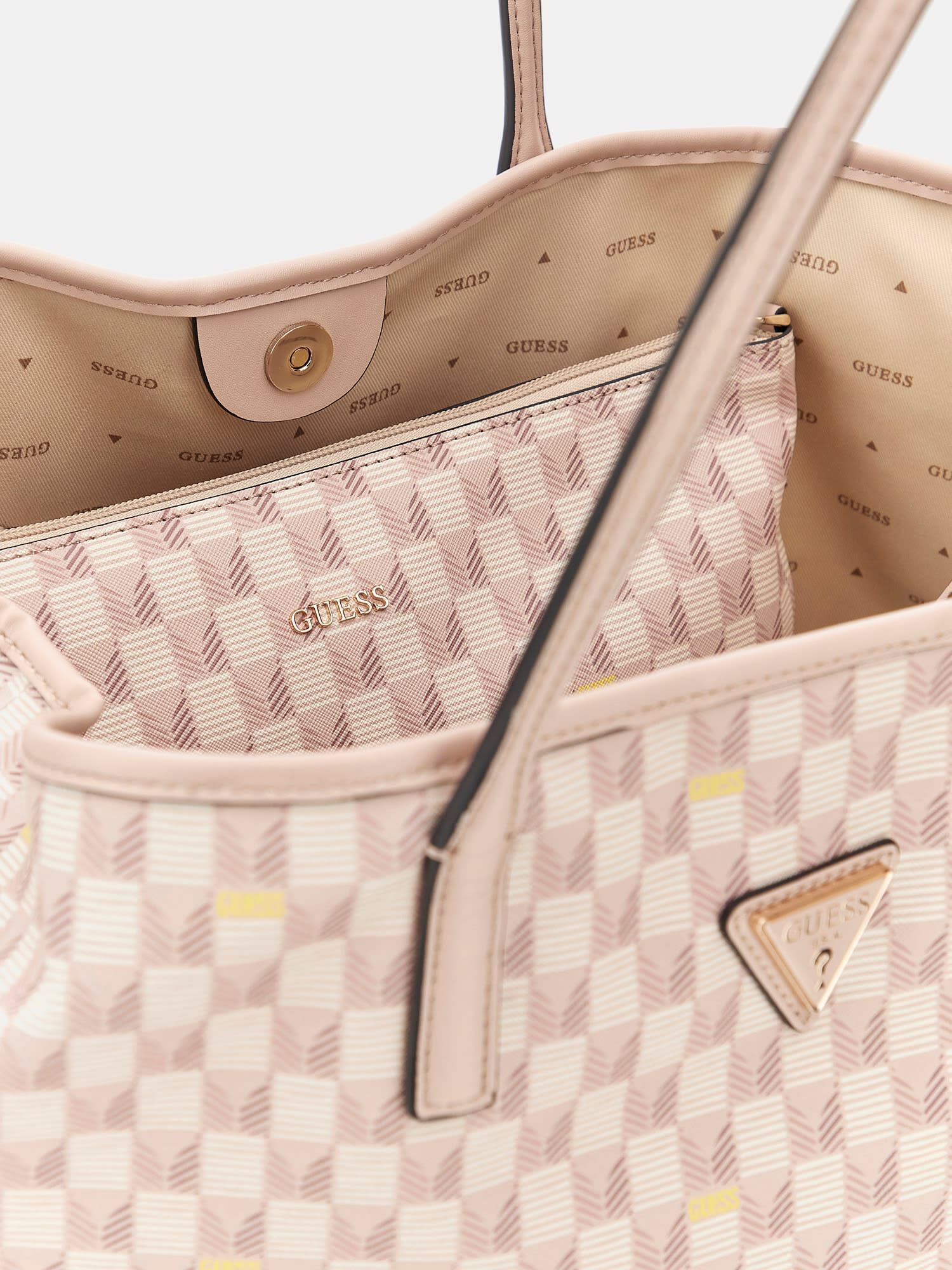Guess bags shoppers stop clearance