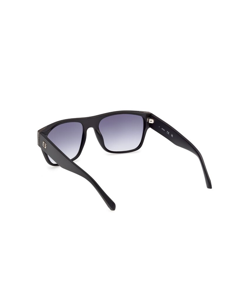 Square gradient smoke sunglasses