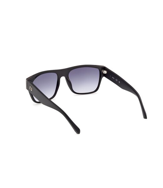 Square gradient smoke sunglasses