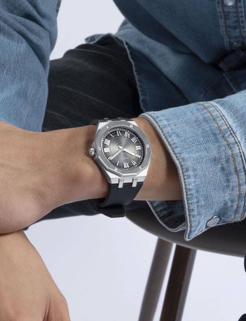 Silicone analogue watch