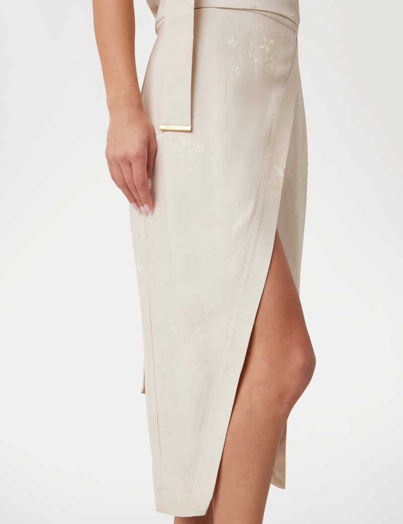 فستان مارسيانو متوسط ​​الطول من قماش الجاكار