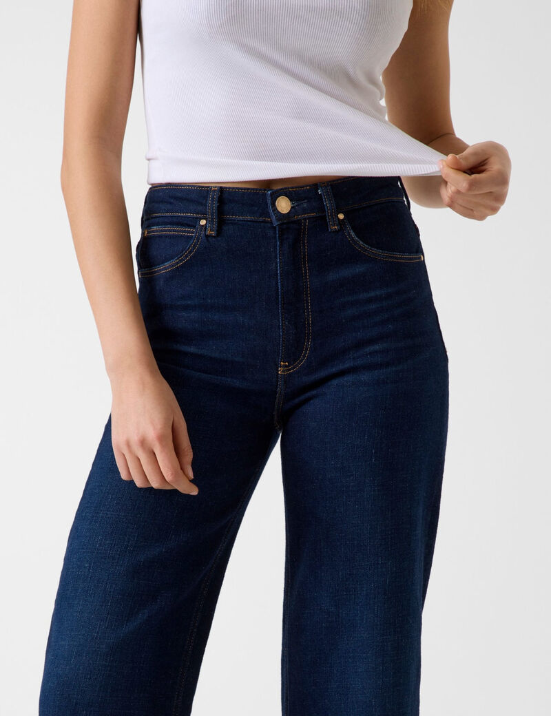Wide-leg jeans