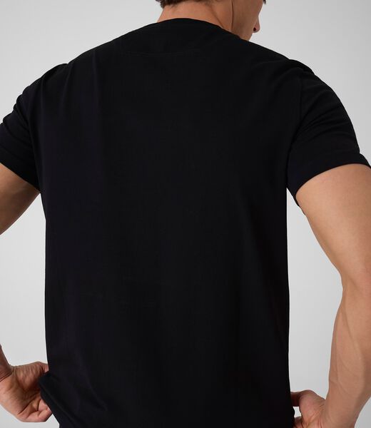 Embroidery logo t-shirt