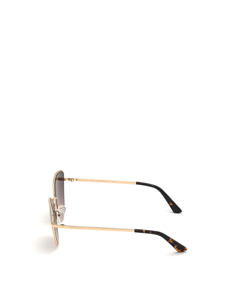 نظارات شمسية مارسيانو بتصميم عيون القطّة