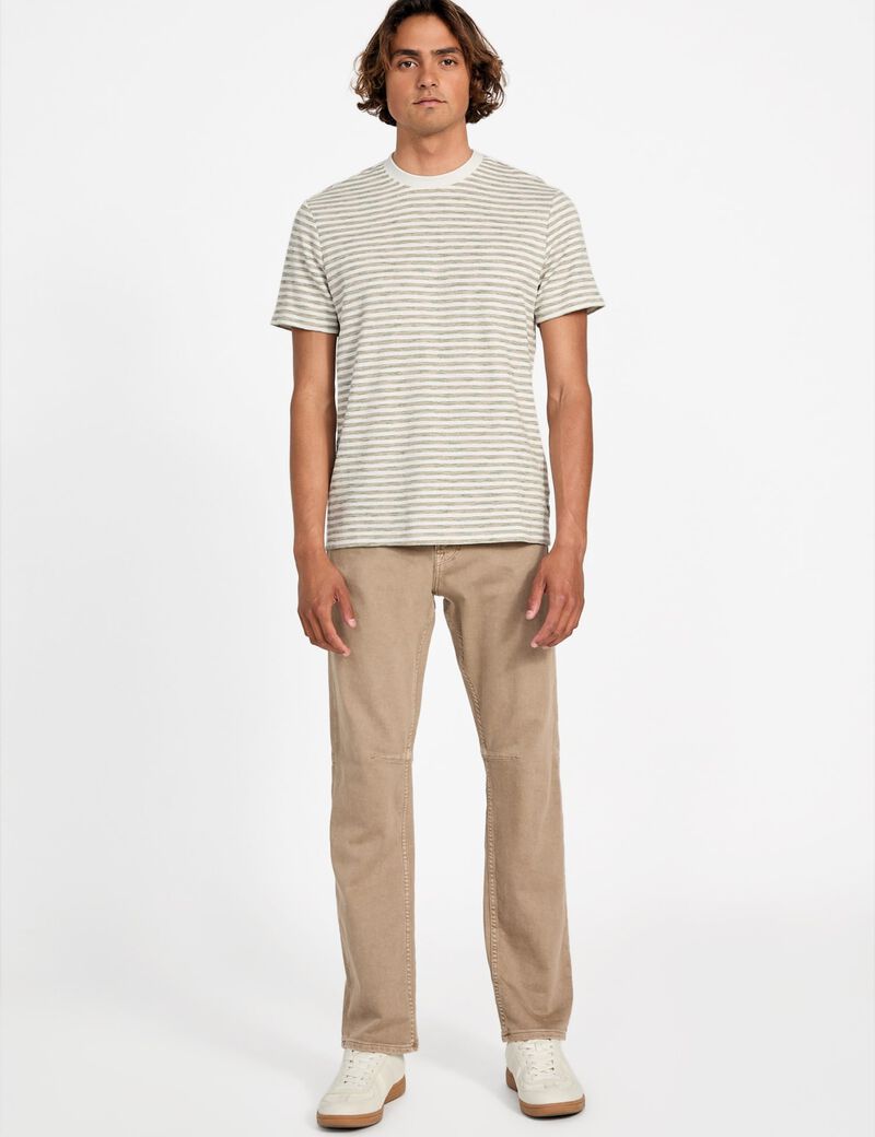 بلوزة محبوكة مخططة