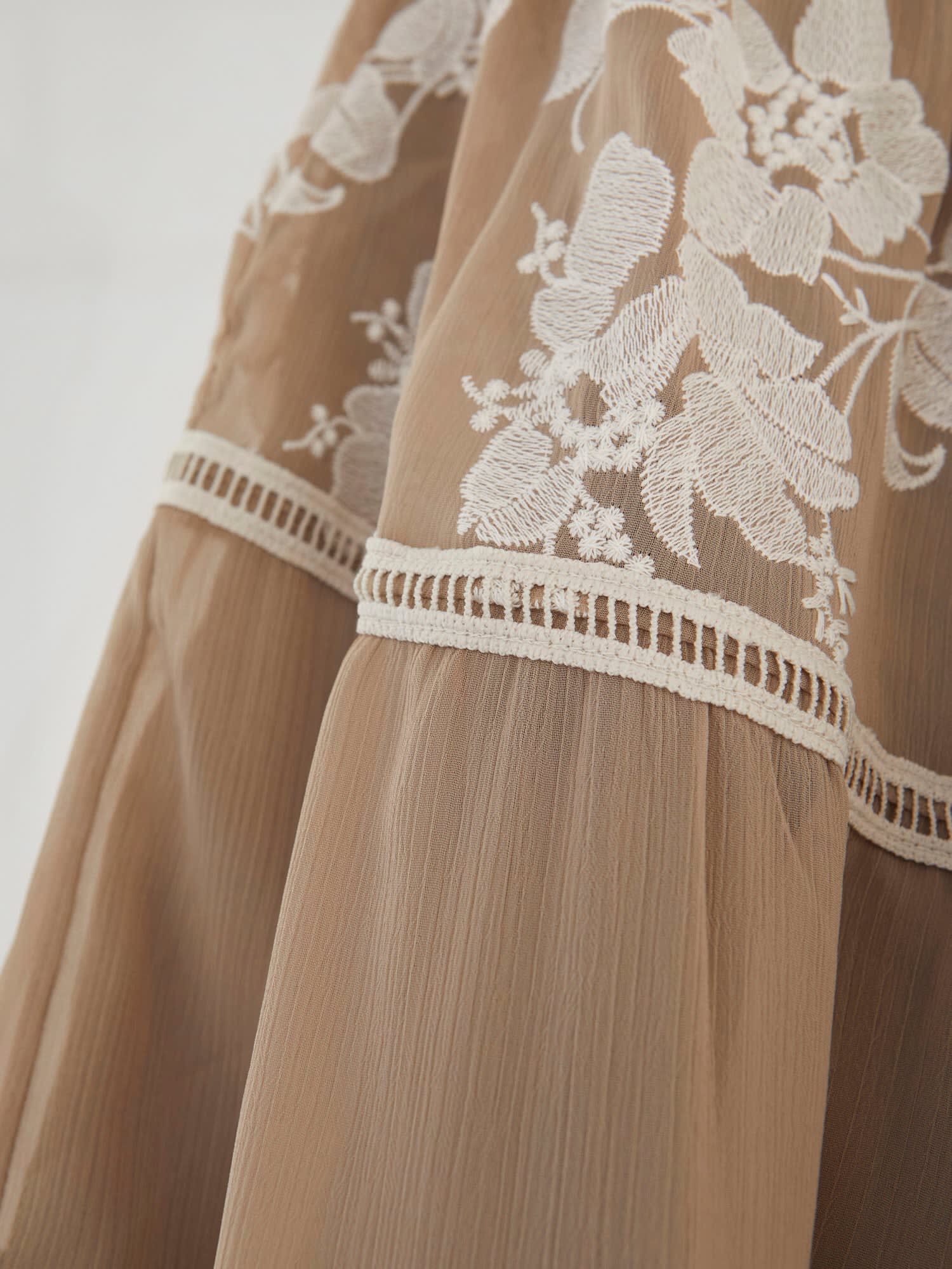 Embroidered maxi dress forever 21 shop