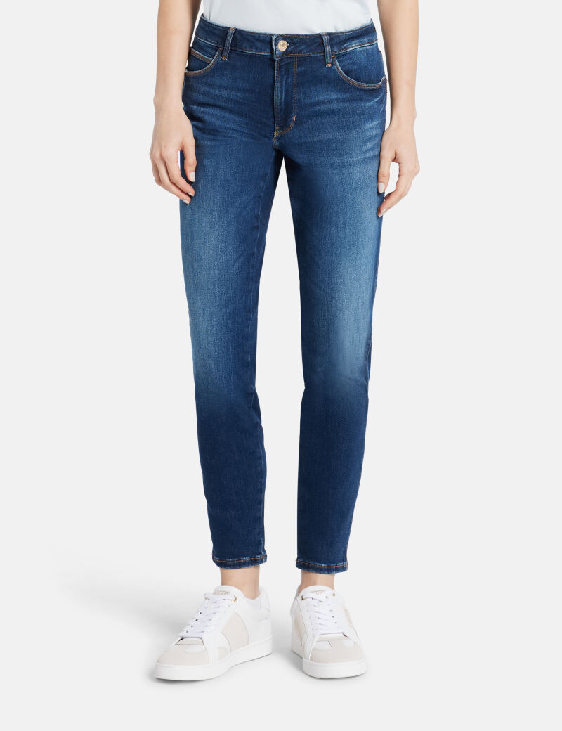 بنطال جينز ضيق Curve X