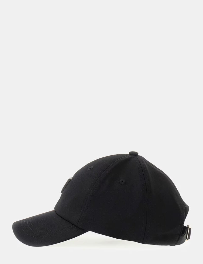 Logo baseball cap