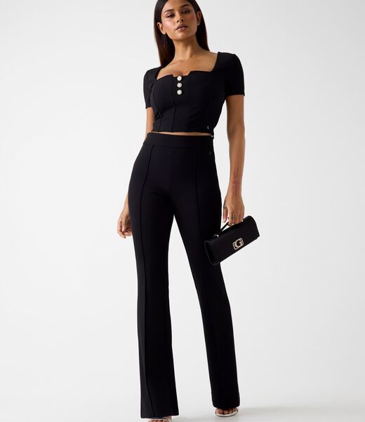 بنطال واسع بخصر مرتفع