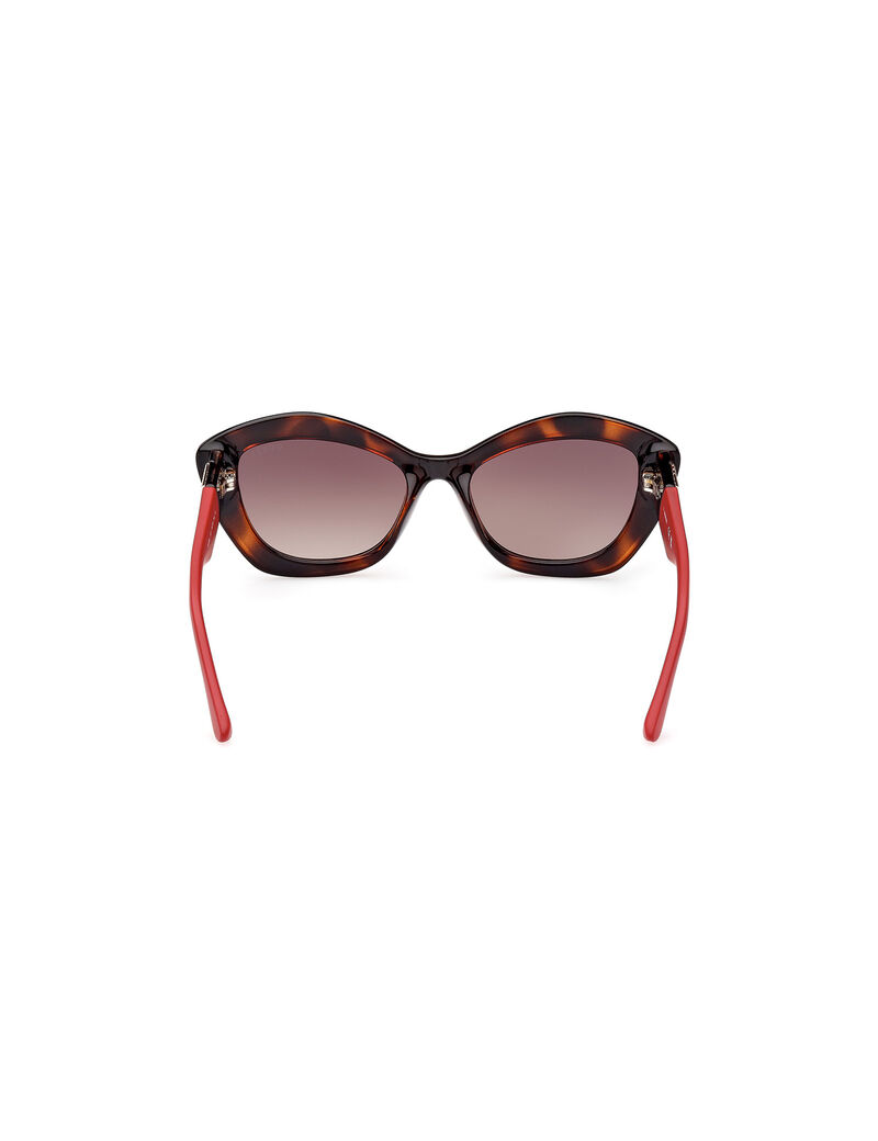 نظارات شمسية على شكل عين القطة