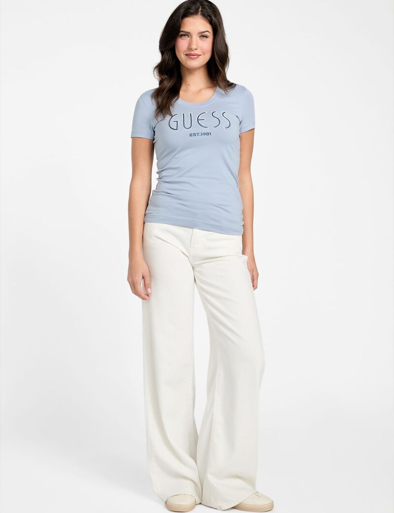 تي شيرت بشعار أحجار الراين