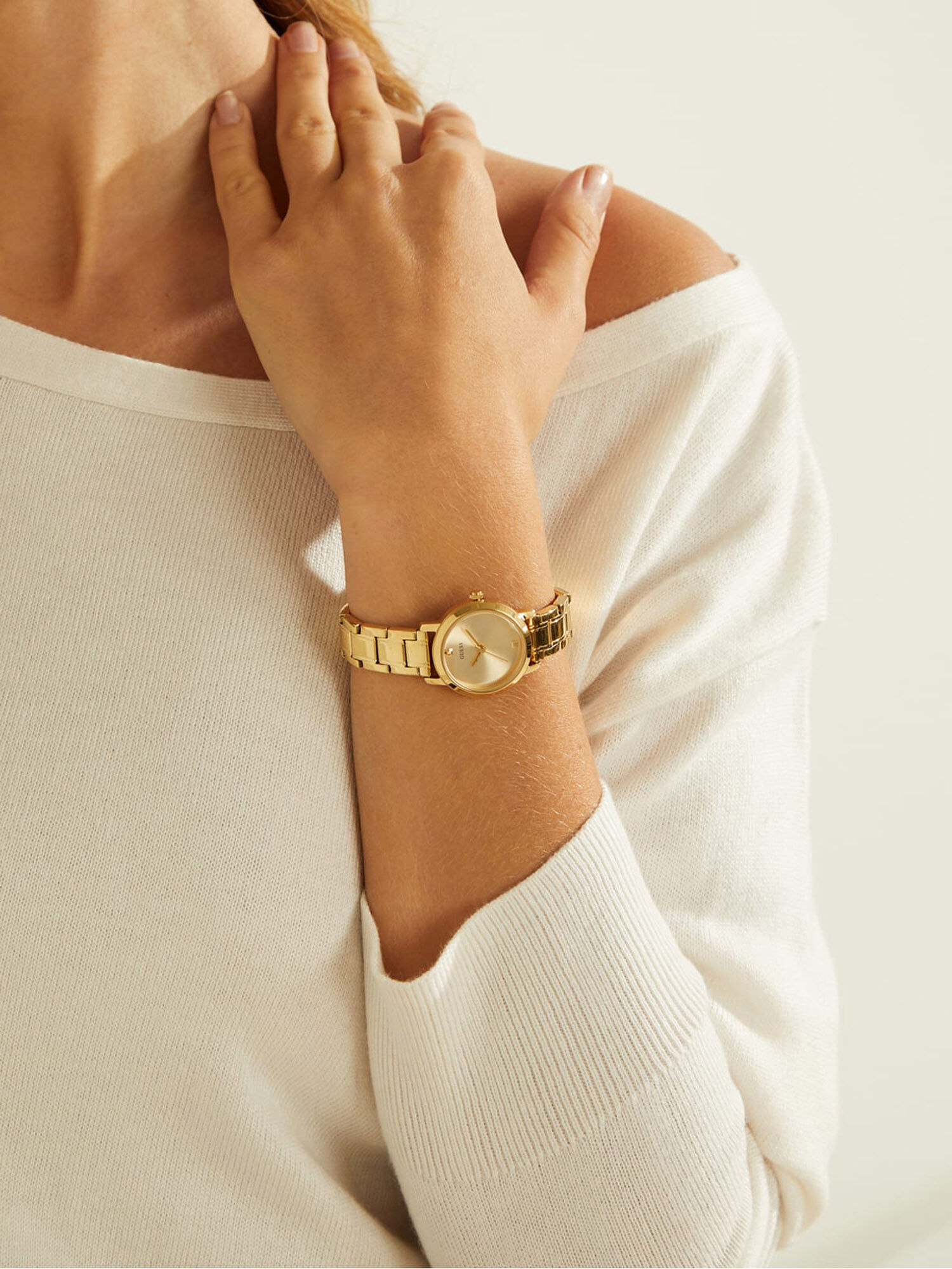 Shop GUESS Online Diamond Analog Watch