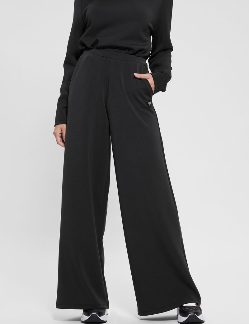 Wide-leg pants