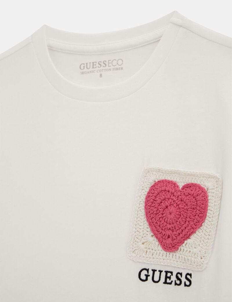 تي شيرت كروشيه على شكل قلب