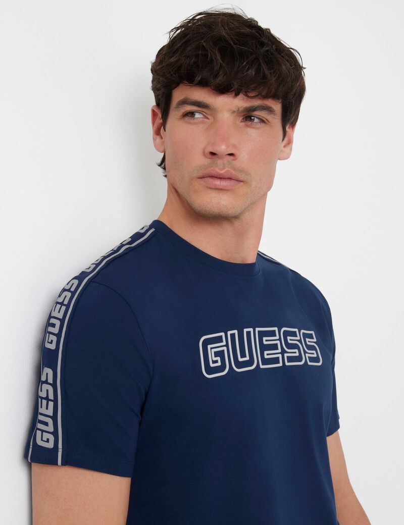 Front logo stretch tshirt