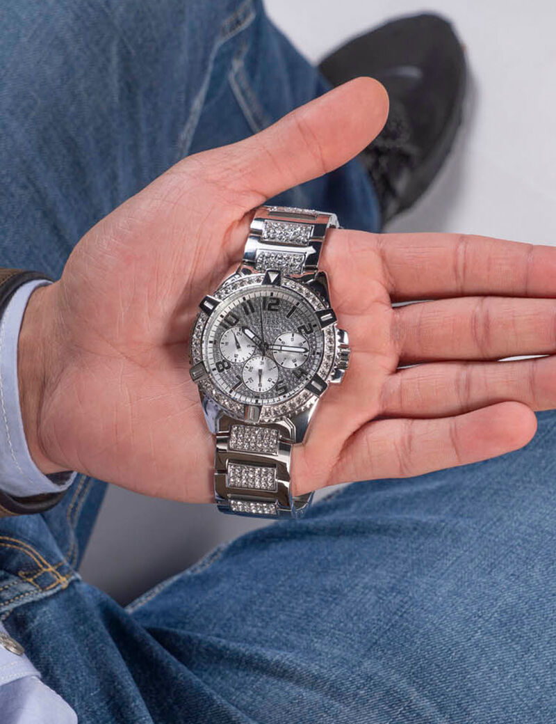 ساعة يد فضية اللون متعددة الوظائف