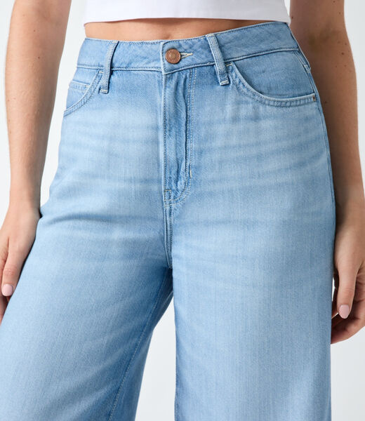 guess bellflower crop denim