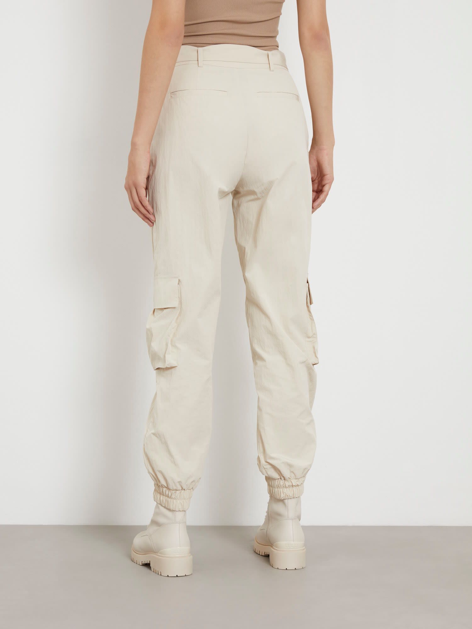 Mid Rise Cargo Pant