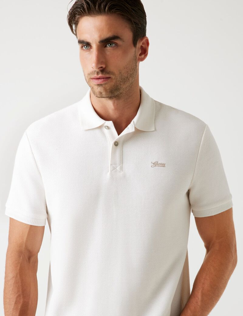 Polo shirt with logo