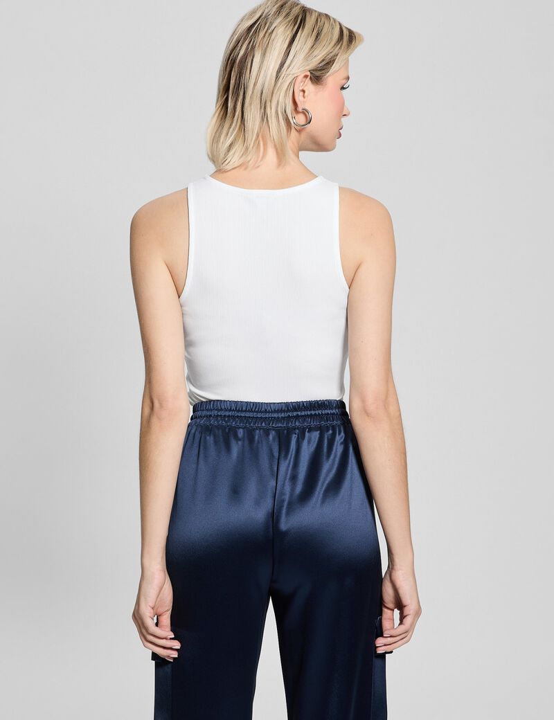 قميص بدون أكمام بشعار 4G